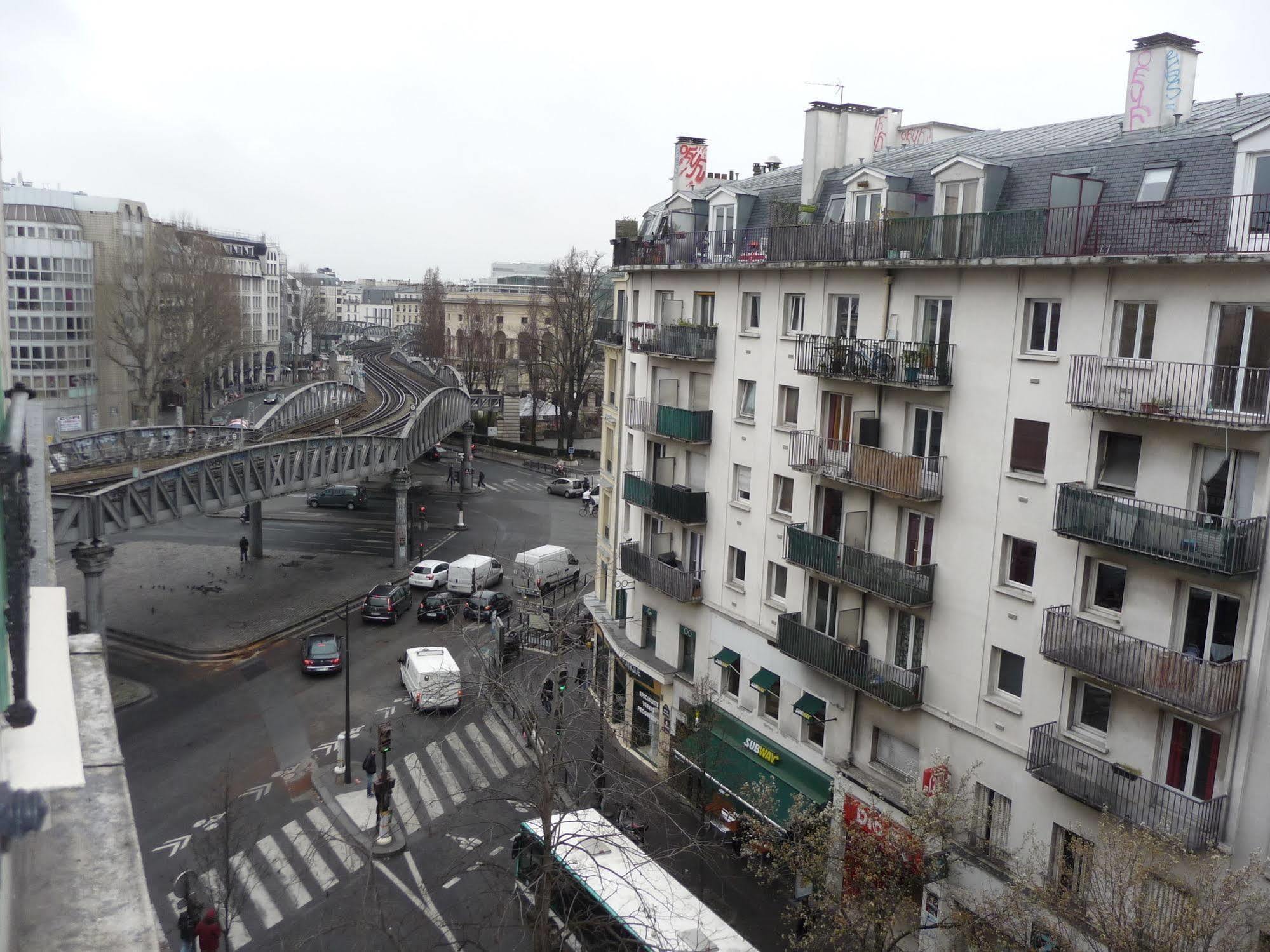 Hotel Des Buttes Chaumont Paris Eksteriør billede